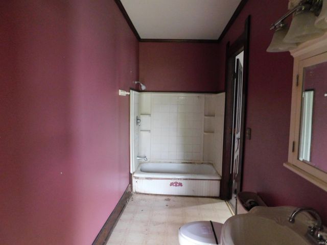 220 S Jefferson Street, Worthington, IN 47471