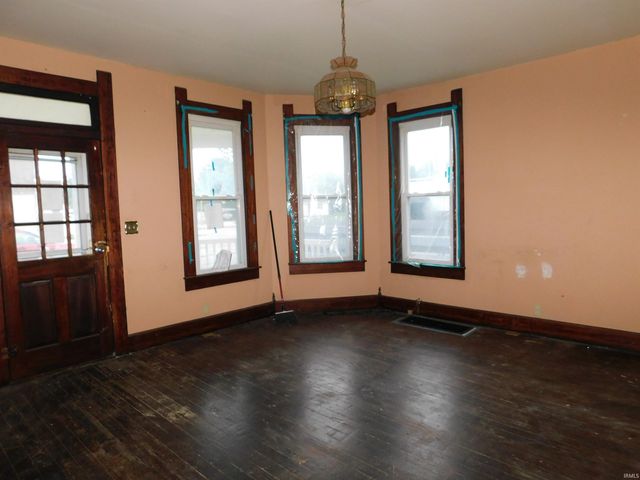 220 S Jefferson Street, Worthington, IN 47471