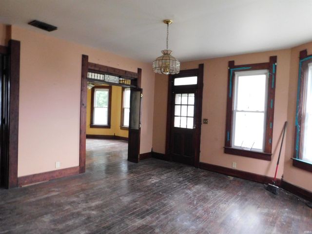 220 S Jefferson Street, Worthington, IN 47471