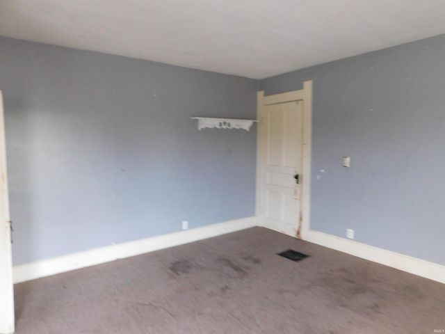 220 S Jefferson Street, Worthington, IN 47471