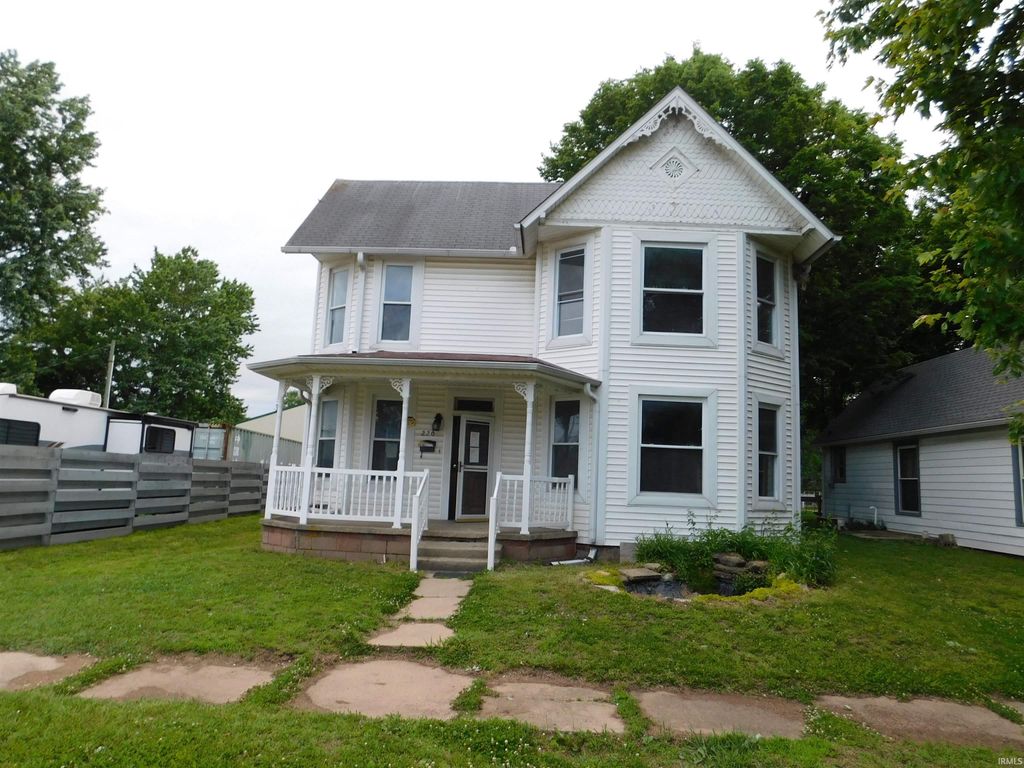 220 S Jefferson Street, Worthington, IN 47471