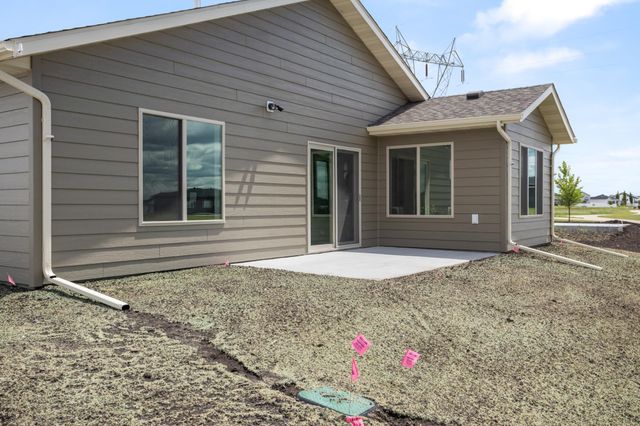 6462 Brekke Way S, Fargo, ND 58104