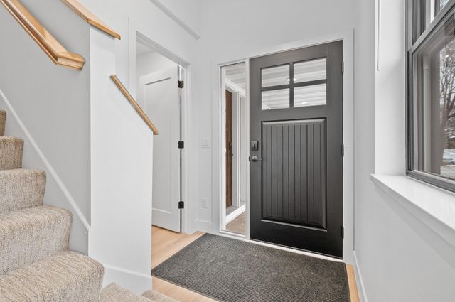 1820 Mckinley Street NE, Minneapolis, MN 55418