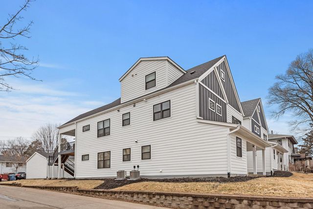 1820 Mckinley Street NE, Minneapolis, MN 55418