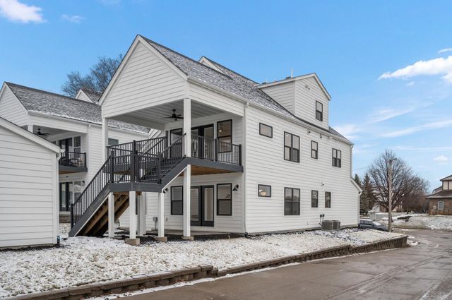 1820 Mckinley Street NE, Minneapolis, MN 55418