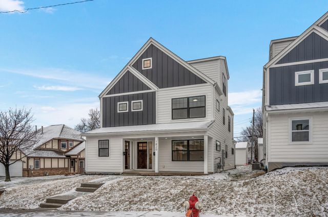 1820 Mckinley Street NE, Minneapolis, MN 55418