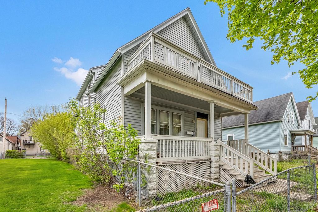 2638 N 19th STREET, Milwaukee, WI 53206