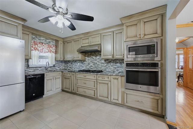 120-44 194th Street, Saint Albans, NY 11412