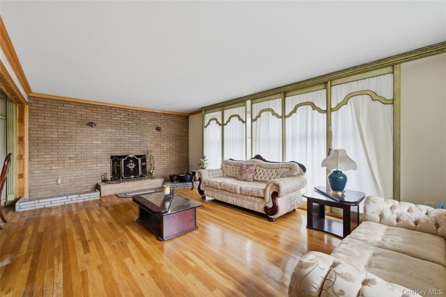 120-44 194th Street, Saint Albans, NY 11412