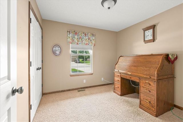 16914 Meadow Creek Court, Belton, MO 64012
