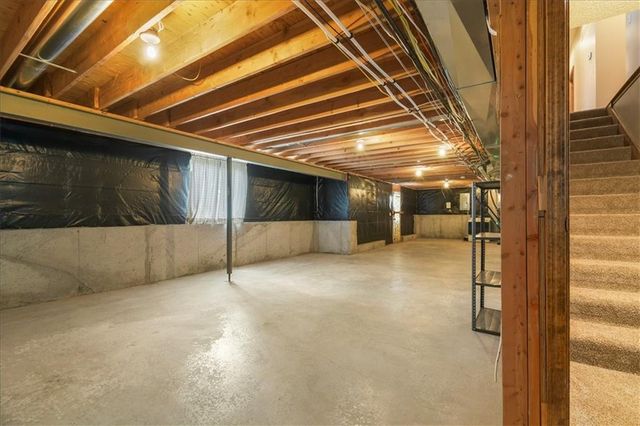 16914 Meadow Creek Court, Belton, MO 64012