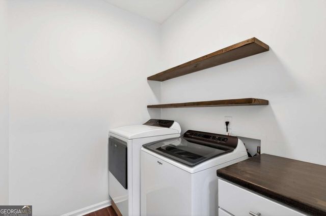 1514 Oglethorpe Drive, Suwanee, GA 30024