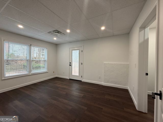 1514 Oglethorpe Drive, Suwanee, GA 30024