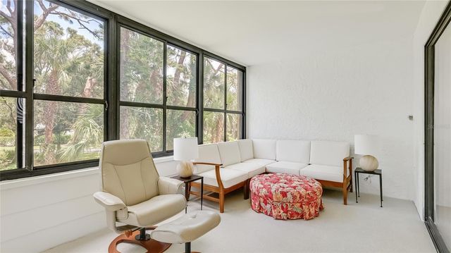 303 SPRINGDALE DRIVE 303, Bradenton, FL 34210