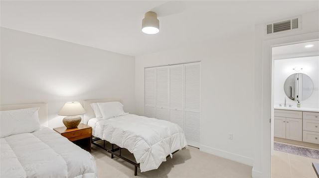 303 SPRINGDALE DRIVE 303, Bradenton, FL 34210