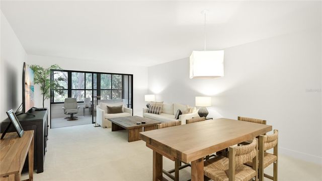 303 SPRINGDALE DRIVE 303, Bradenton, FL 34210