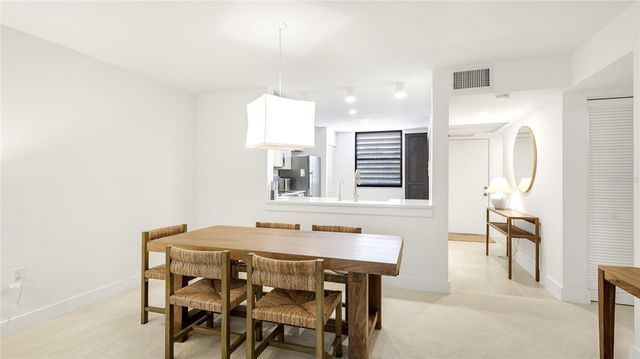 303 SPRINGDALE DRIVE 303, Bradenton, FL 34210