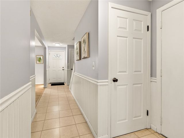 152 Fawn Ln, Webster, NY 14580