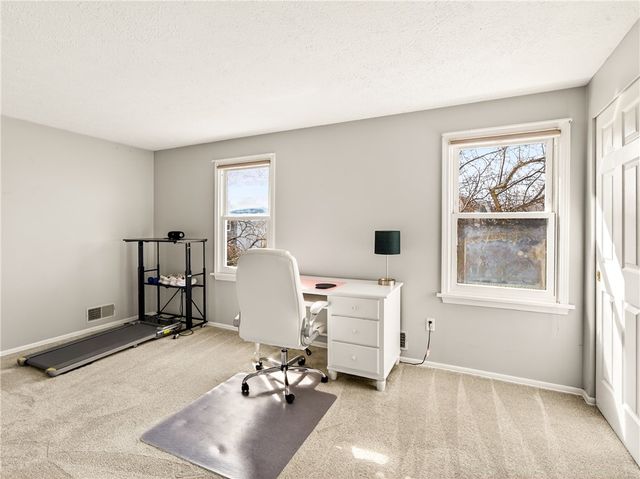 152 Fawn Ln, Webster, NY 14580