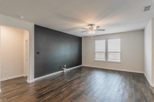 136 Wagon Mound, Waxahachie, TX 75167