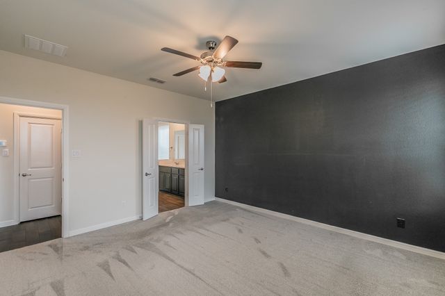 136 Wagon Mound, Waxahachie, TX 75167