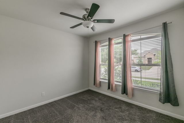 136 Wagon Mound, Waxahachie, TX 75167