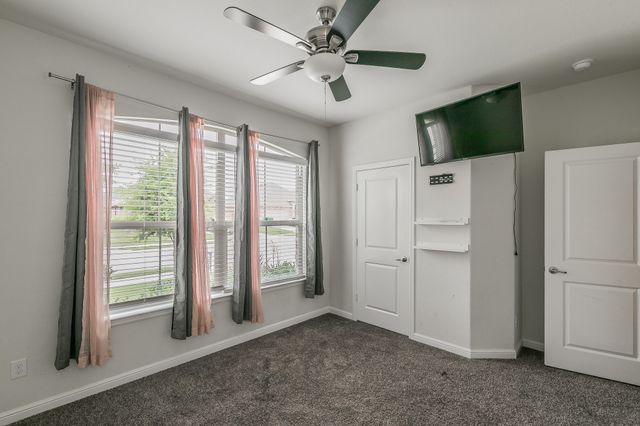 136 Wagon Mound, Waxahachie, TX 75167