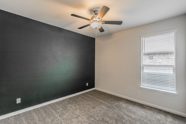 136 Wagon Mound, Waxahachie, TX 75167