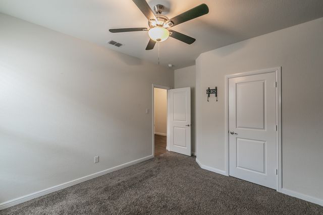136 Wagon Mound, Waxahachie, TX 75167