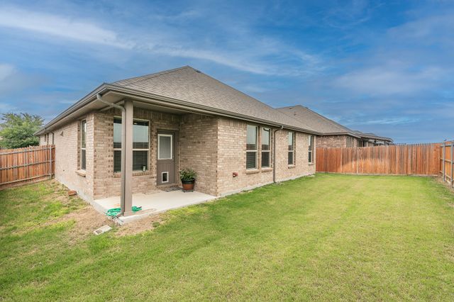 136 Wagon Mound, Waxahachie, TX 75167
