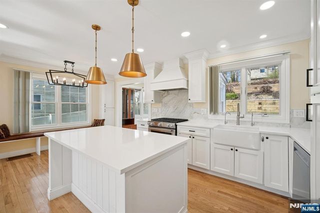 59 Oakwood Drive, Wayne, NJ 07470