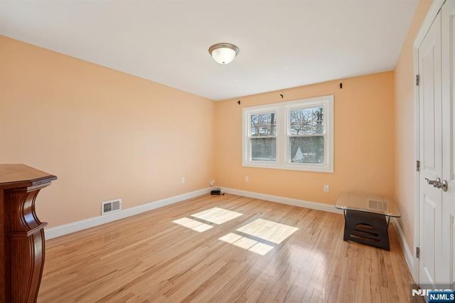 59 Oakwood Drive, Wayne, NJ 07470