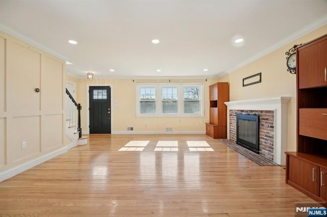 59 Oakwood Drive, Wayne, NJ 07470