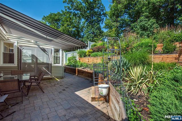 59 Oakwood Drive, Wayne, NJ 07470