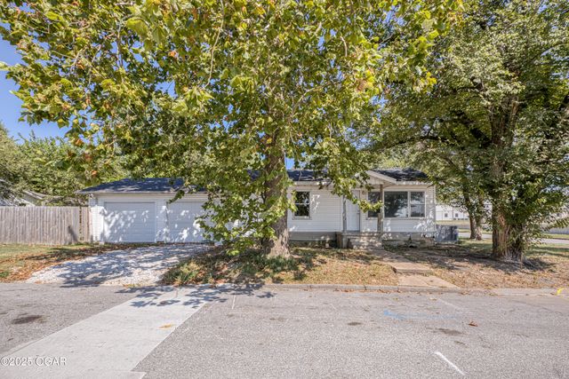 235 Comingo Avenue, Joplin, MO 64801