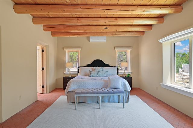 133 Sierra Azul, Santa Fe, NM 87507