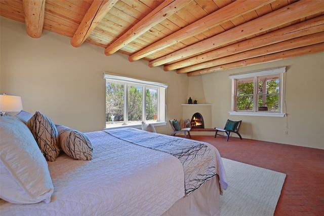 133 Sierra Azul, Santa Fe, NM 87507