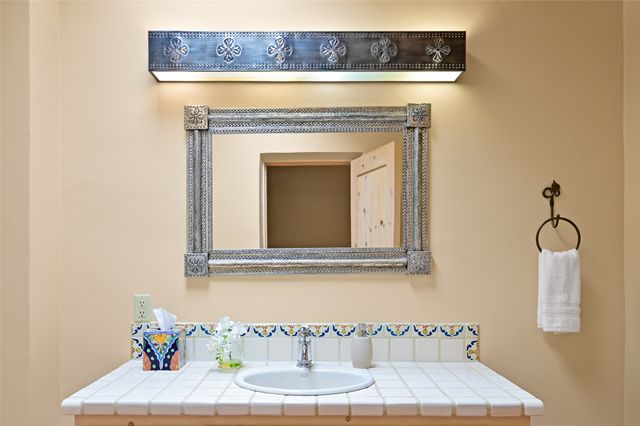 133 Sierra Azul, Santa Fe, NM 87507