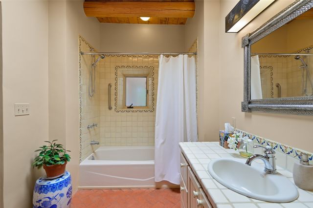 133 Sierra Azul, Santa Fe, NM 87507
