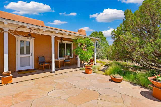 133 Sierra Azul, Santa Fe, NM 87507