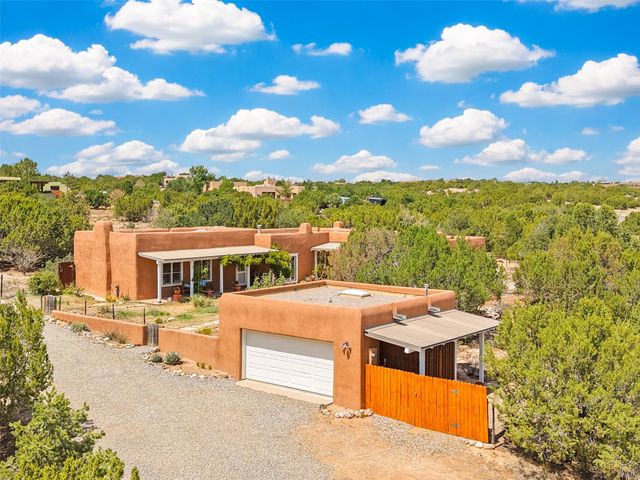 133 Sierra Azul, Santa Fe, NM 87507