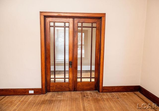 169 Park Street, Adrian, MI 49221