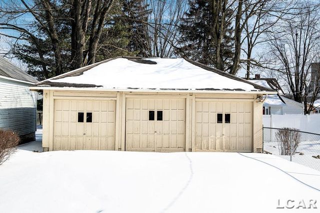 169 Park Street, Adrian, MI 49221