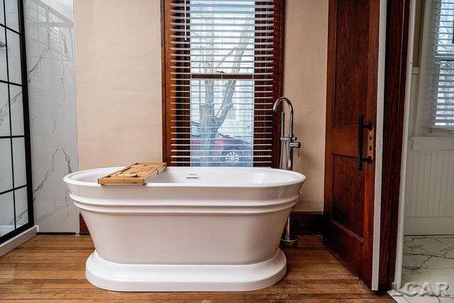 169 Park Street, Adrian, MI 49221