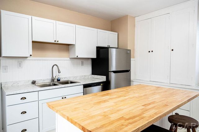 169 Park Street, Adrian, MI 49221