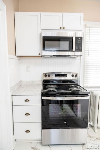 169 Park Street, Adrian, MI 49221