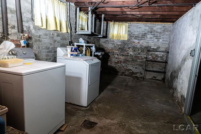 169 Park Street, Adrian, MI 49221