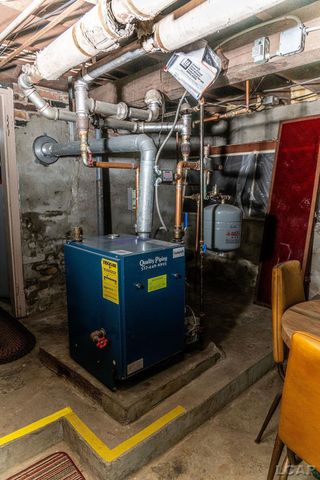 169 Park Street, Adrian, MI 49221