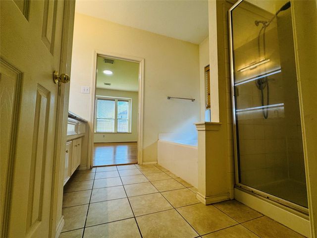 931 Sierra Springs Lane, Spring, TX 77373