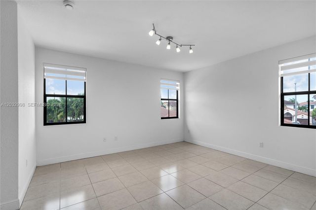 9925 NW 10th Street, Miami, FL 33172